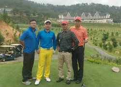 Nghẹt thở cuộc giải cứu 8 người trên xe khách bị cuốn trôi ở Khánh Hòa