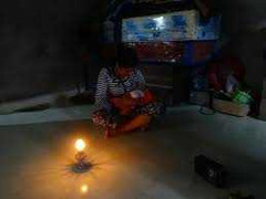 Xóm đèn ‘khát’ điện: Dân mua dầu 40 nghìn/lít