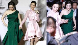 Xa Thị Mạn thân thiết nắm chặt tay Lý Nhã Kỳ không rời