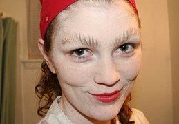 Ngất với các kiểu chân mày kỳ quái nhất thế giới