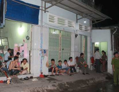 Phát hiện 2 mẹ con chết bất thường trong phòng trọ