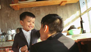 7 lí do vì sao bạn nên yêu một người bố đơn thân