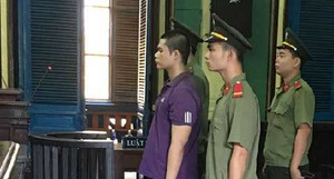 Tiết lộ tài liệu mật trên facebook, cựu công an lãnh án tù