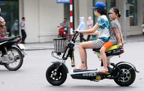 Nới lỏng thủ tục giấy tờ khi đăng ký biển số xe máy điện