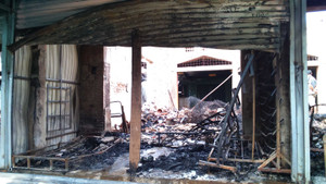 Cháy mất hàng tỷ đồng, tiểu thương khóc nức nở