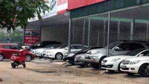 Mua xe cũ rước 'cục nợ': Đi mỗi năm lỗ hơn 100 triệu đồng