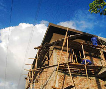 Thi công dưới lưới điện cao thế, nam công nhân nguy kịch