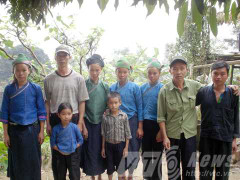 Kỳ lạ ngôi nhà có 9 người câm điếc trên đỉnh Tây Côn Lĩnh