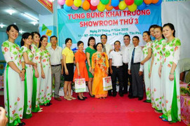 Ông chủ dầu tràm Cung Đình quyết gây dựng lại thương hiệu trên quê hương