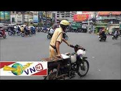 Clip: Tạm giữ 2800 xe cà tàng vi phạm