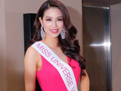 Cận cảnh vẻ đẹp mới nhất của hoa hậu Phạm Hương