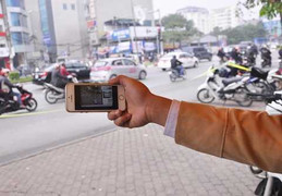 Xe biển xanh, biển đỏ vi phạm bị tóm dưới 'mắt thần' của CSGT Hà Nội