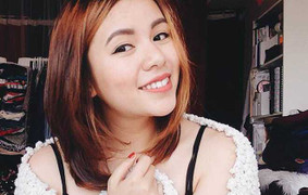 Nữ trợ giảng xinh đẹp, nói được 4 ngoại ngữ