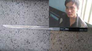 Clip: Giải cứu bé gái 5 tuổi trong tay kẻ 'ngáo đá'