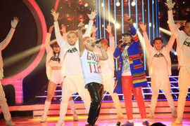 Con nuôi Hoài Linh gây ngạc nhiên khi hoá thân thành G Dragon