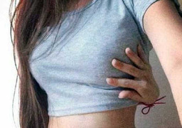 Nữ sinh khoe vòng một qua trào lưu mới