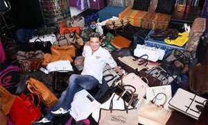 Những ghen ghét, chỉ trích khi Mr Đàm dùng hàng hiệu để lên đời