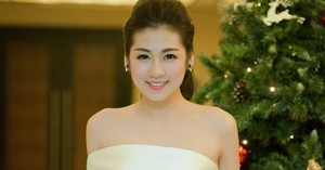 Á hậu Tú Anh cá tính khoe vai trần sexy