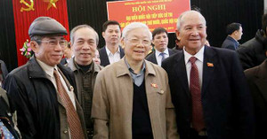 Cử tri Hà Nội: 'Cứ đà này, mỗi huyện xây thêm bệnh viện ung thư cũng không đủ'