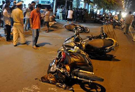 Xe 'điên' gây tai nạn thảm khốc ở Sài Gòn: 'Chúng chưa kịp ăn gì thì đứa chết, đứa thương nặng'