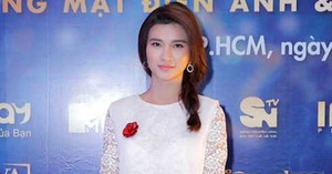 Kim Tuyến đọ vẻ mặn mà, sexy với Trương Quỳnh Anh