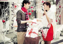 Thuê người yêu đi chơi Noel: 4 triệu đồng một đêm