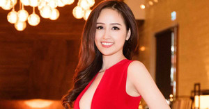 Mai Phương Thuý bạo dạn khoe vòng một căng tràn với đầm trễ nải