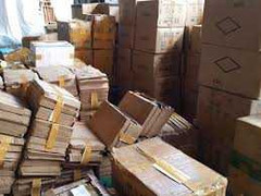 Thu giữ hơn 5 tấn mỹ phẩm giả ở chợ trung tâm Móng Cái