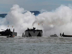 Mỹ cảnh báo khả năng xảy ra chạy đua vũ trang ở Biển Đông