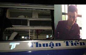 Nghi can ném đá xe khách chết khi bị tạm giam: Công an lên tiếng