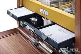 Rolls-Royce đón Giáng sinh bằng tủ pha chế cocktail giá 32.000 USD