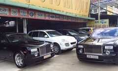Xe triệu đô Rolls-Royce Phantom được bày bán tại chợ ô tô cũ