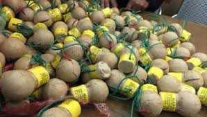 Bắt kẻ liều lĩnh vận chuyển 700 quả lựu đạn