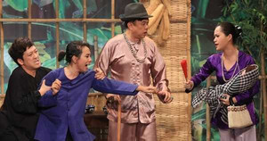 Miko Lan Trinh khóc nấc vì bị Trường Giang bán con