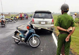 Tên cướp xe bị tài xế đâm 2 nhát, gục tại chỗ