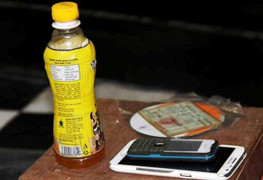 Vụ việc 'chai nước ngọt có ruồi' và một số lưu ý cho người tiêu dùng