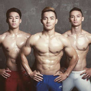 Dàn nam vương TDDC Việt Nam khoe thân hình đẹp mỹ mãn