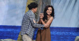 Á hậu Hoàng Oanh 'lộ' bản tính hung dữ, bắt nạt Chí Tài