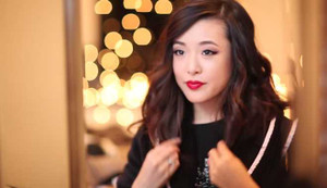 Mách bạn cách trang điểm quyến rũ cho mùa lễ hội