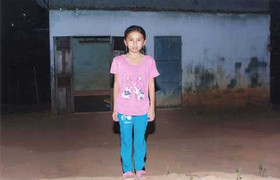 Mạng sống cô bé xinh xắn này có thể bị cướp đi bất cứ lúc nào