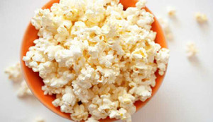 Làm bắp rang bơ bằng nồi cơm điện vừa nhanh vừa dễ