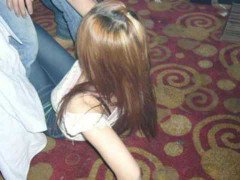 Đang soạn giáo án, cô giáo bị 5 học sinh lớp 9 hiếp dâm