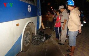 Xe khách gây tai nạn liên hoàn, nhiều người thương vong