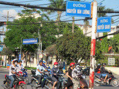 Cảnh sát 113 rủ bạn đi 'làm tiền' người dân vi phạm giao thông