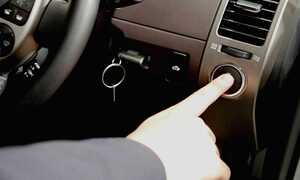 Có thể tử vong khi ô tô dùng hệ thống khởi động không cần chìa