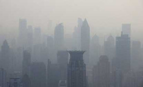 Clip: Kinh hoàng khói mù từ Trung Quốc bao phủ 6 tỉnh của Hàn Quốc