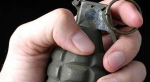 Cảnh sát đặc nhiệm khống chế kẻ 'ôm' lựu đạn dọa giết người