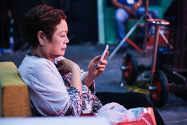 Mẹ Ngọc Sơn lén giấu con trai đi xem hát