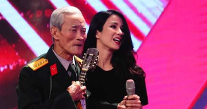 Màn đối đáp của cụ ông 83 tuổi và Việt Hương