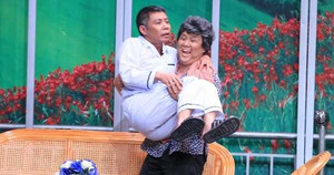 Hoài Linh khen Gia Bảo giả gái, 'áp đảo' Công Lý